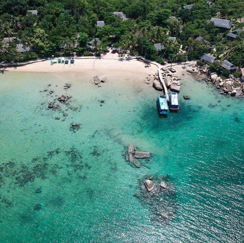 Whale Island Resort 30/68