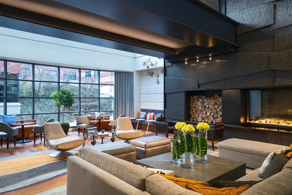 The Baronette Renaissance Detroit Novi Hotel 20/46