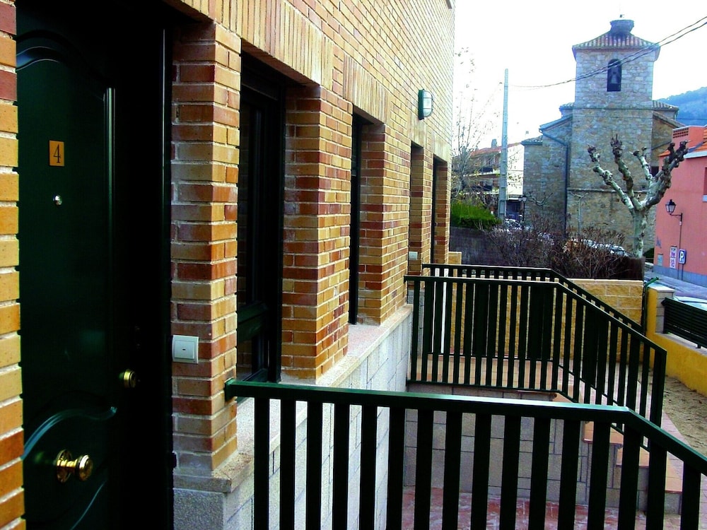 Apartahotel Collarubio 2/50