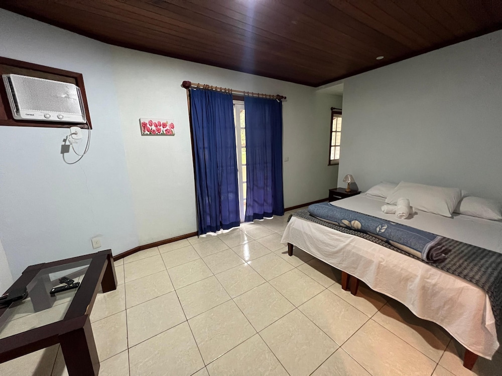 Hotel Fazenda Bonanza 4/24