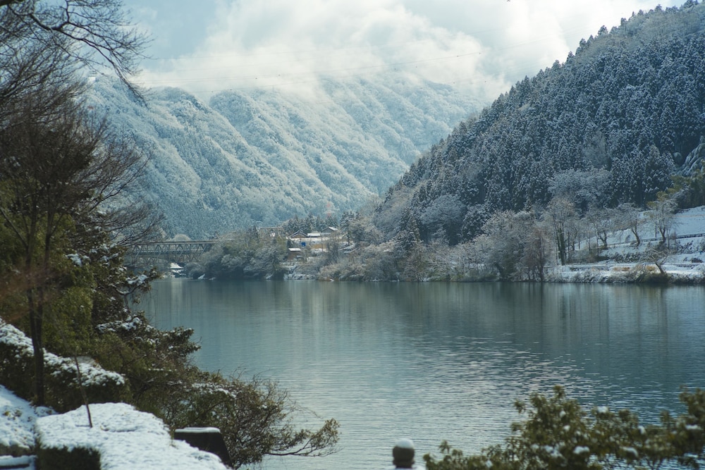 River Retreat Garaku 43/46