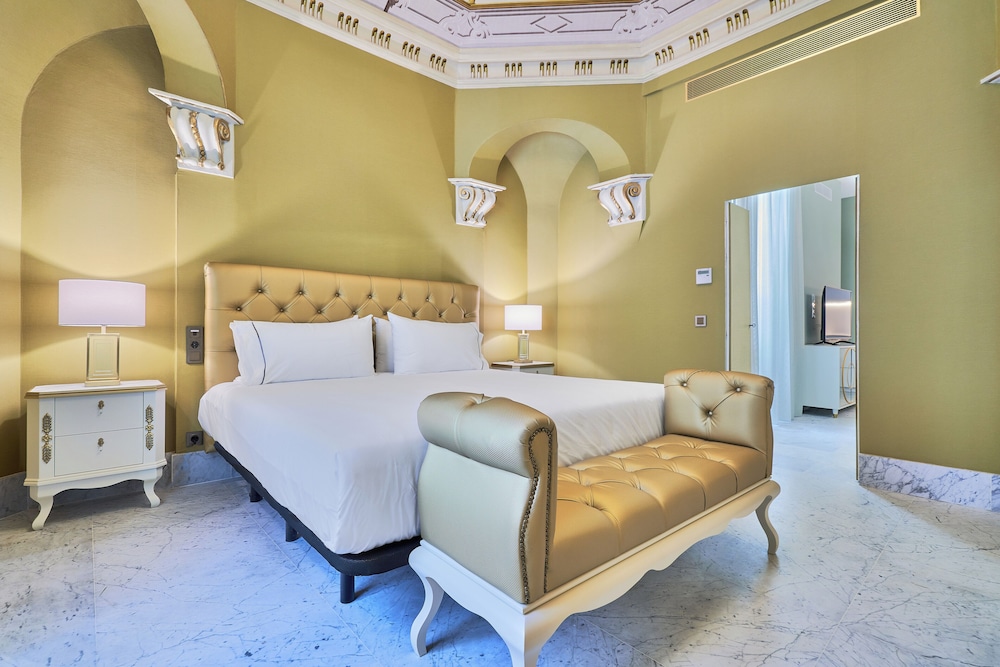 Tandem Palacio Veedor de Galeras Suites 33/73