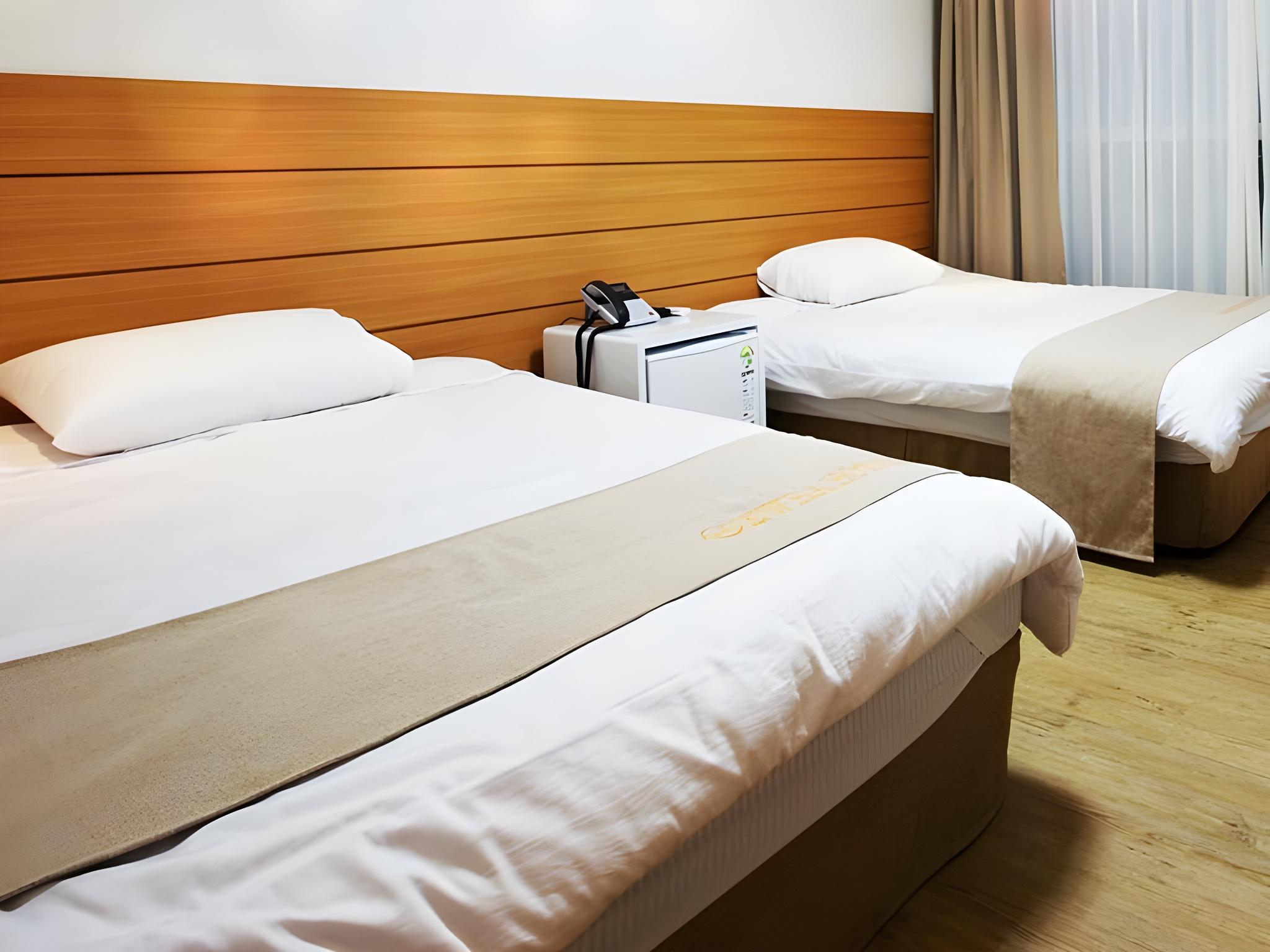 Ewha Hotel 20/30