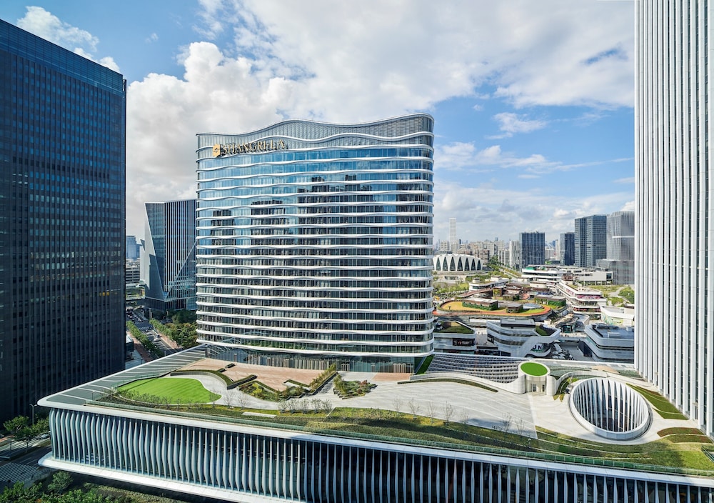 Shangri-La Qiantan Shanghai 3/50