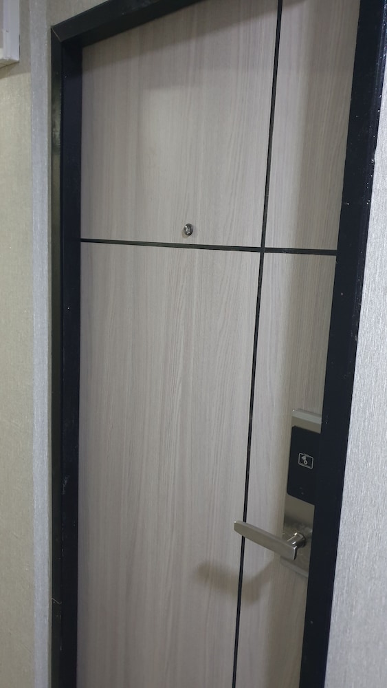 W71 Hotel bangkok 28/50