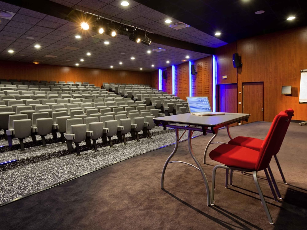 Mercure Quimper Centre 34/46