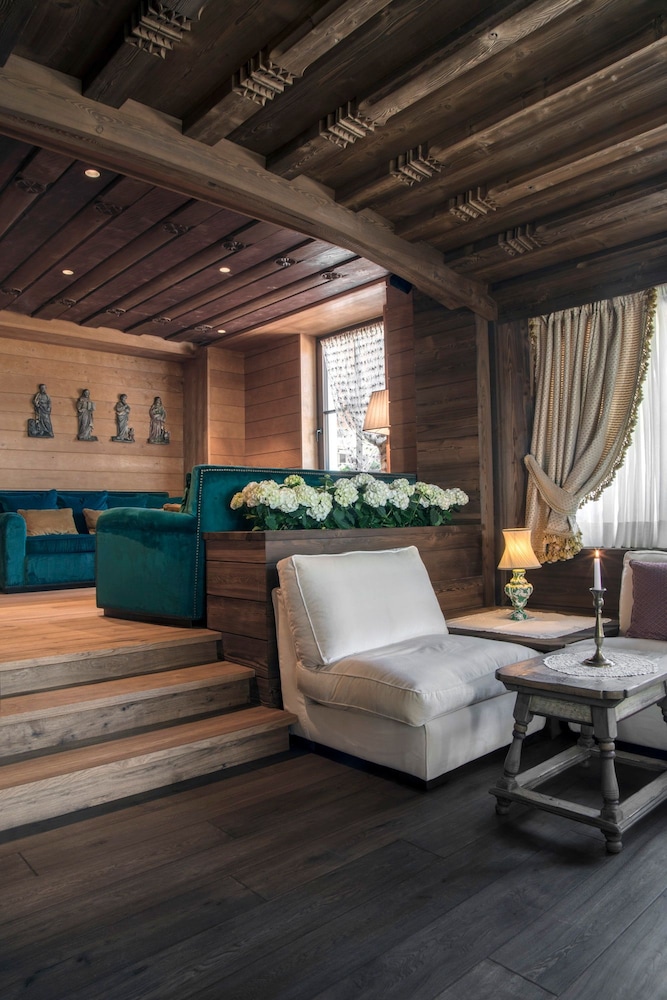 Hotel Tyrol 26/66
