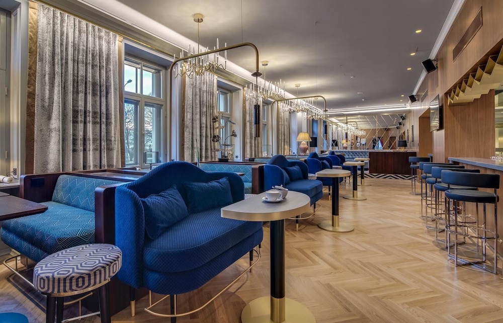 Grand Poet Hotel By Semarah 37/60