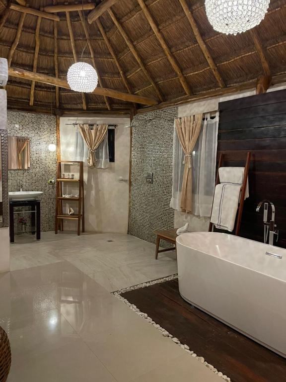 غرفة بسرير مزدوج، Cabanas Luxury 2/3