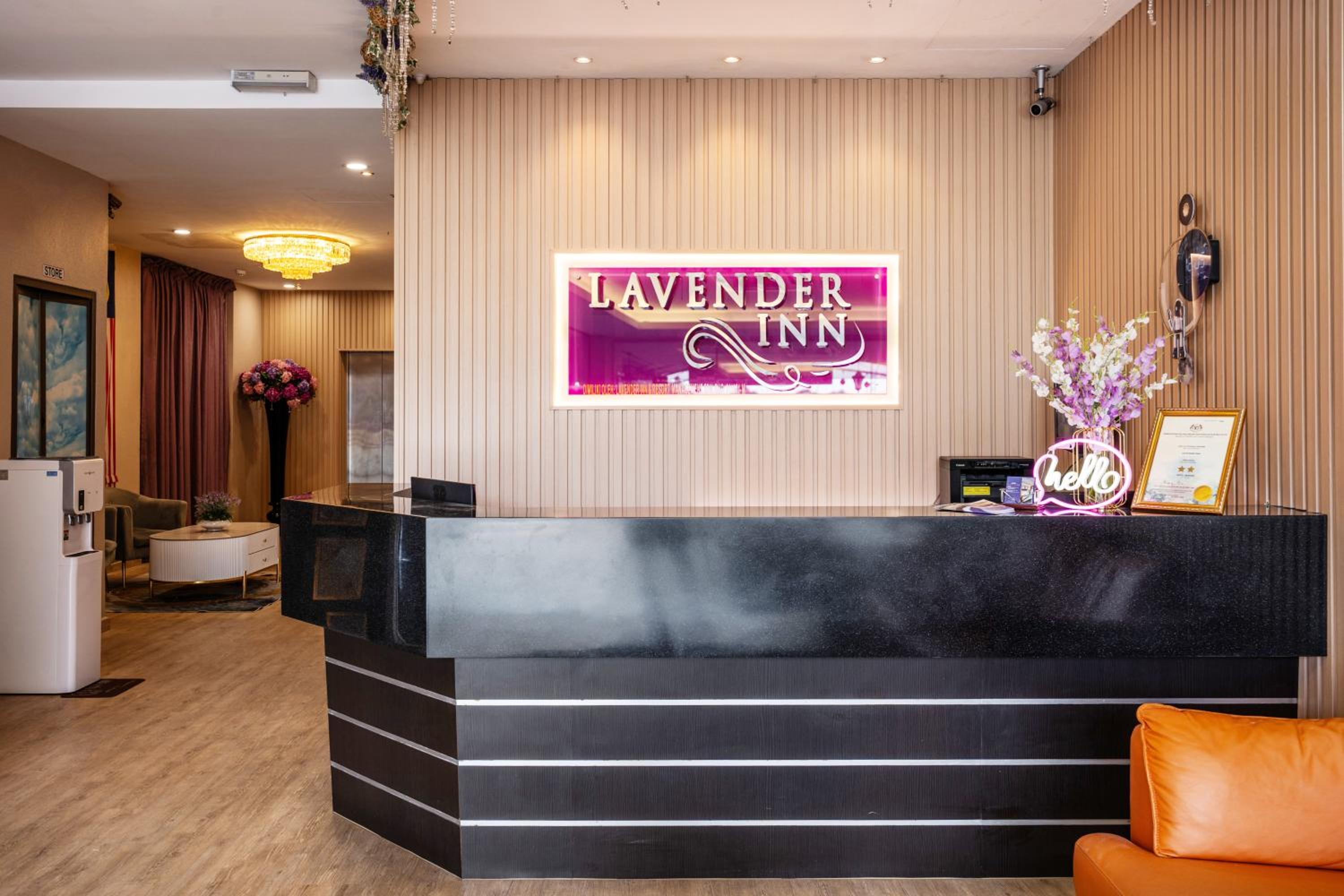 Lavender Inn Permas Jaya 10/68