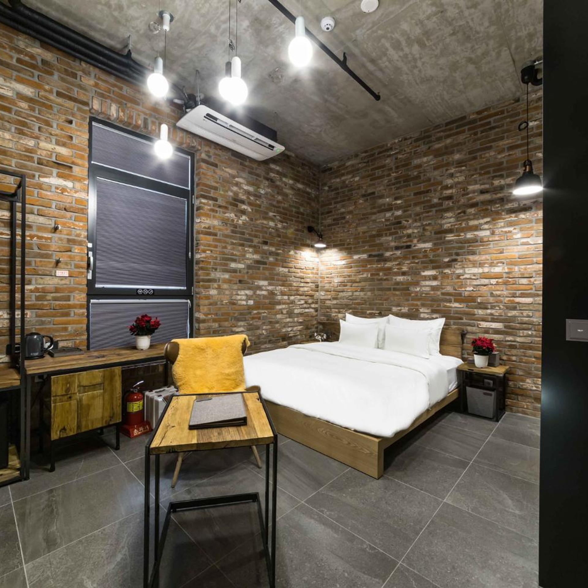 Hotel The Artist Dongseon 23/94
