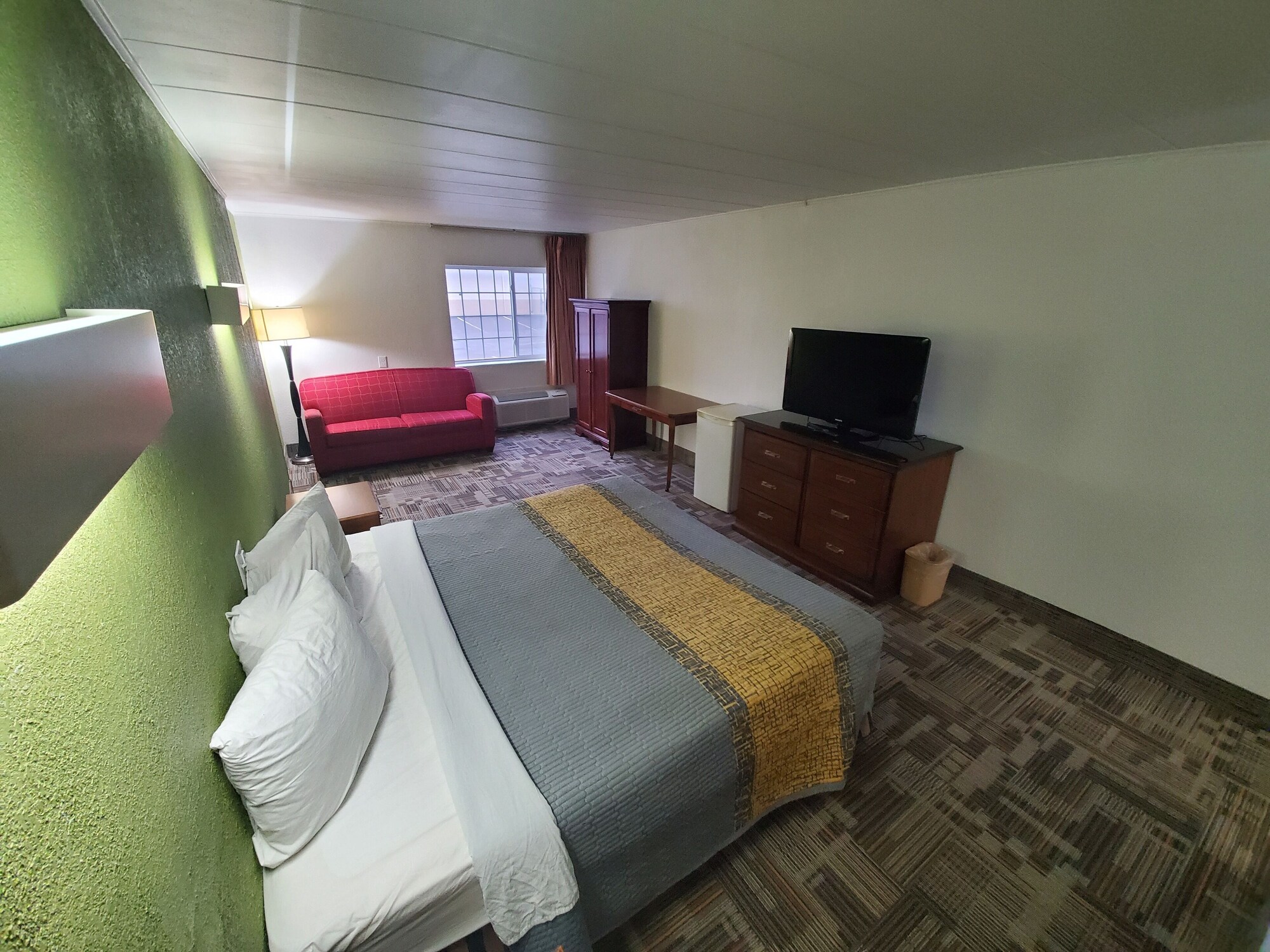 STANDARD, KING BED