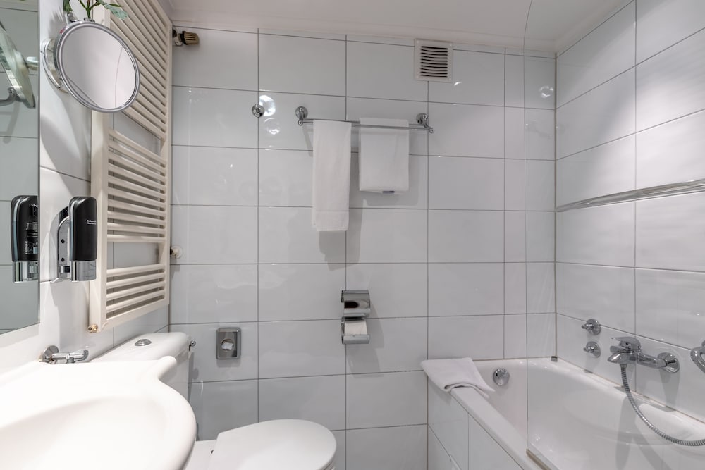 Guennewig Hotel Uebachs 24/29