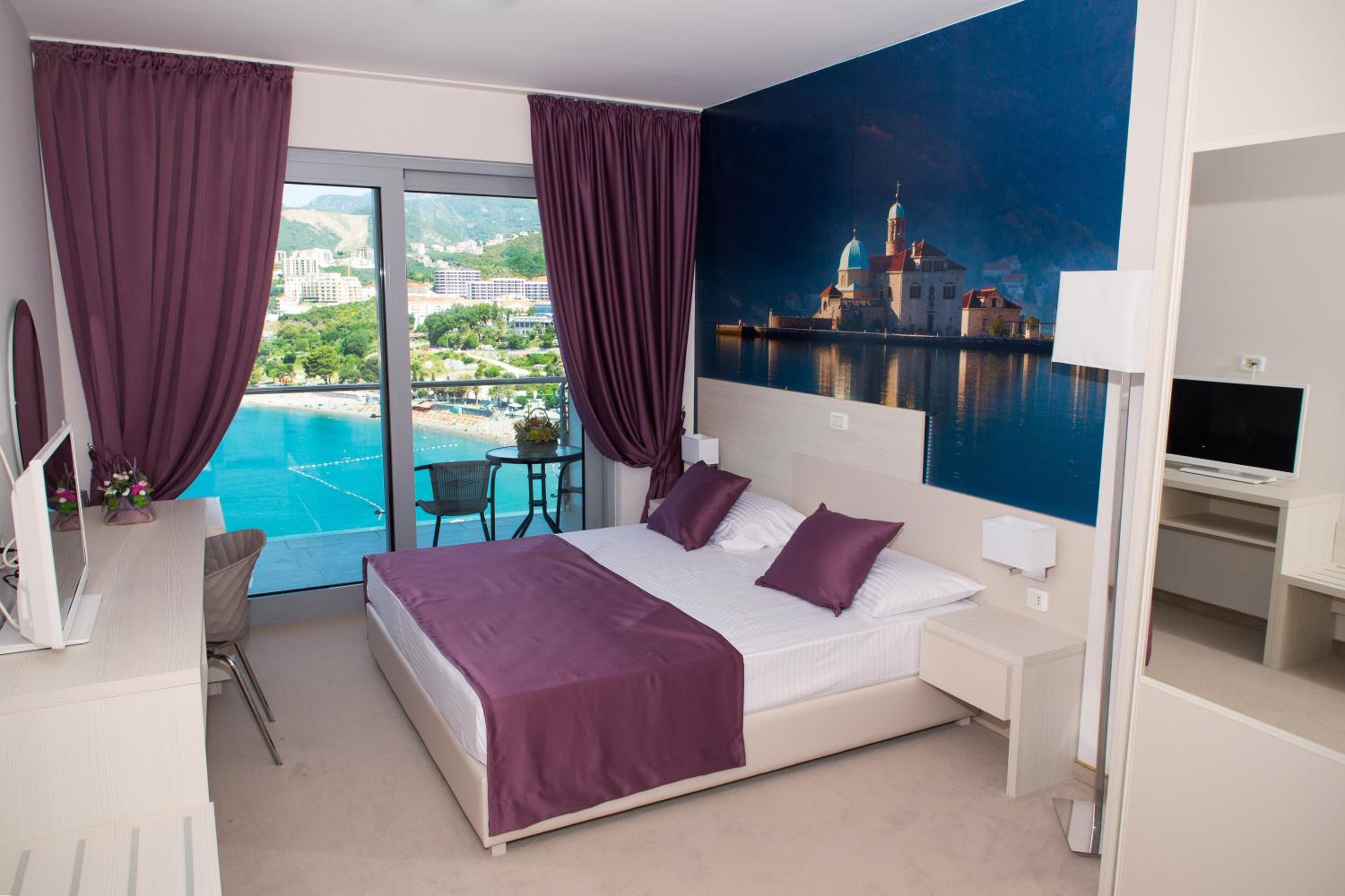Hotel Ponta Nova 12/50