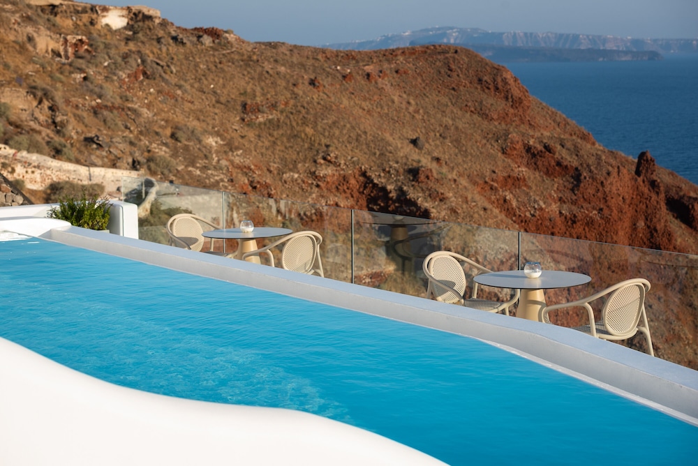 Maregio Suites 43/50