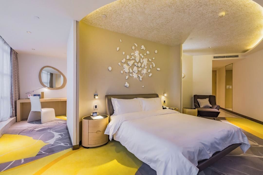 Deluxe, Queen Bed