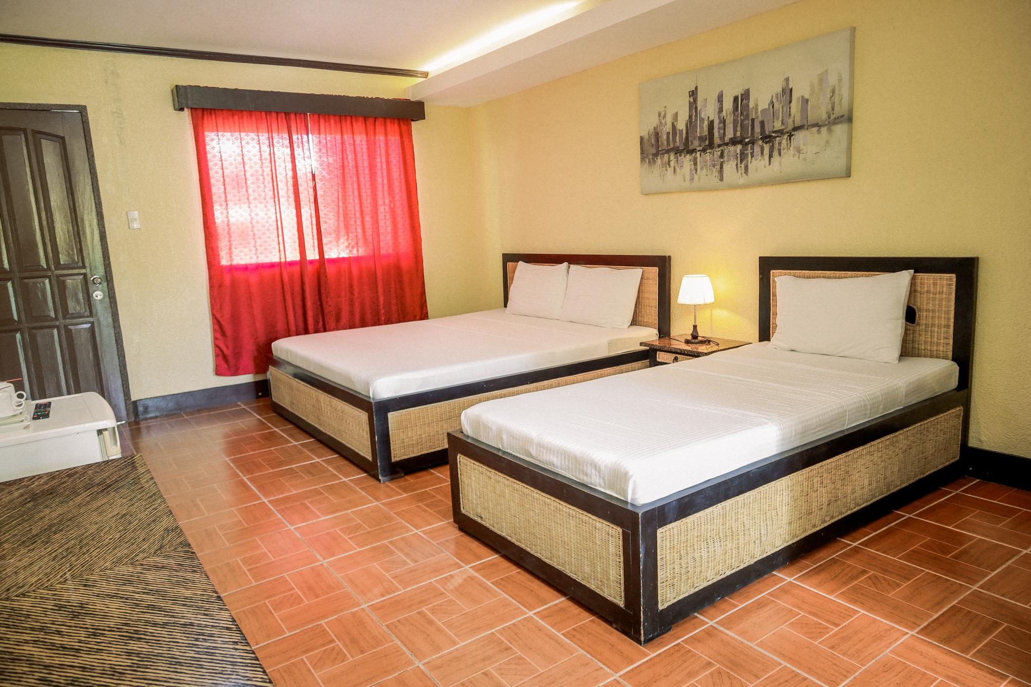 Deluxe, Double Bed, Garden View