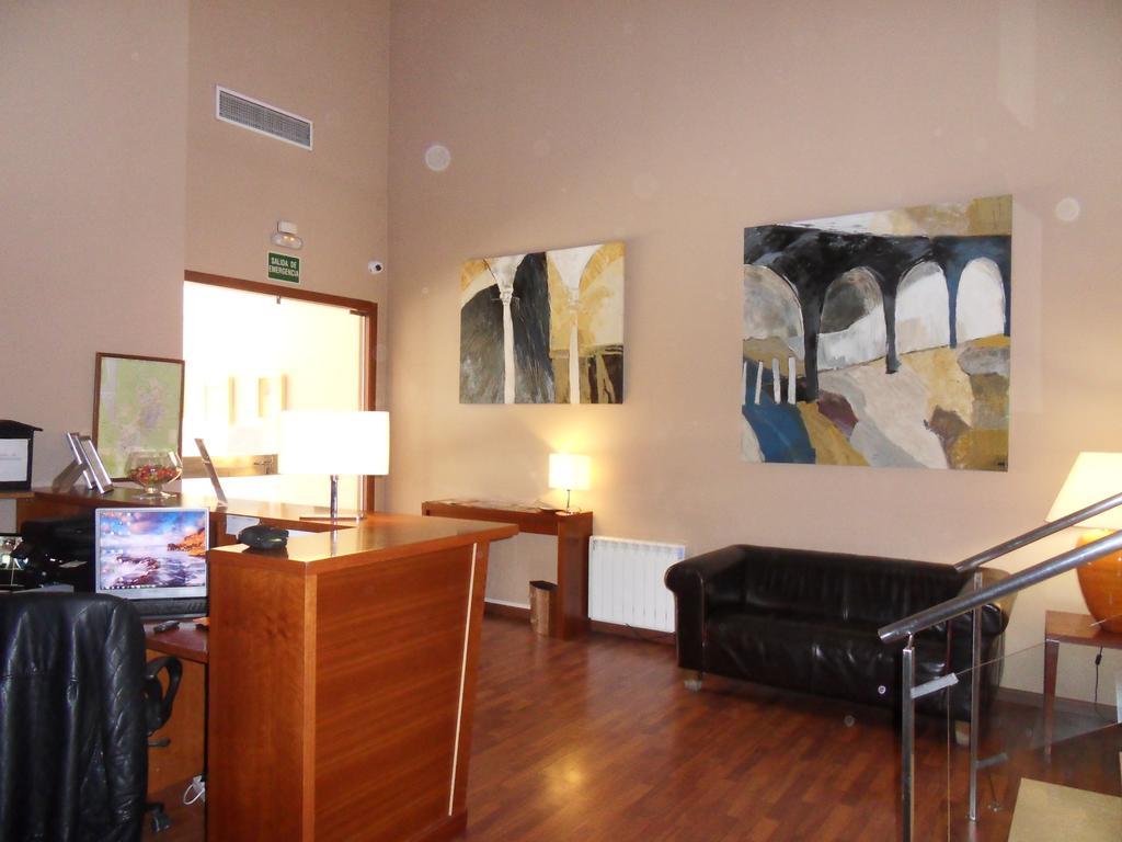 SUITE CAMARENA 3/20