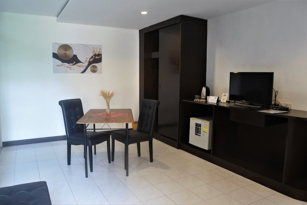 Hi Karon Beach Hotel 28/50