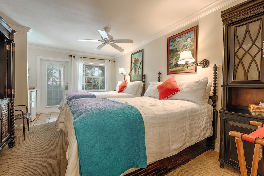 The Caribbean Court Boutique Hotel 21/83