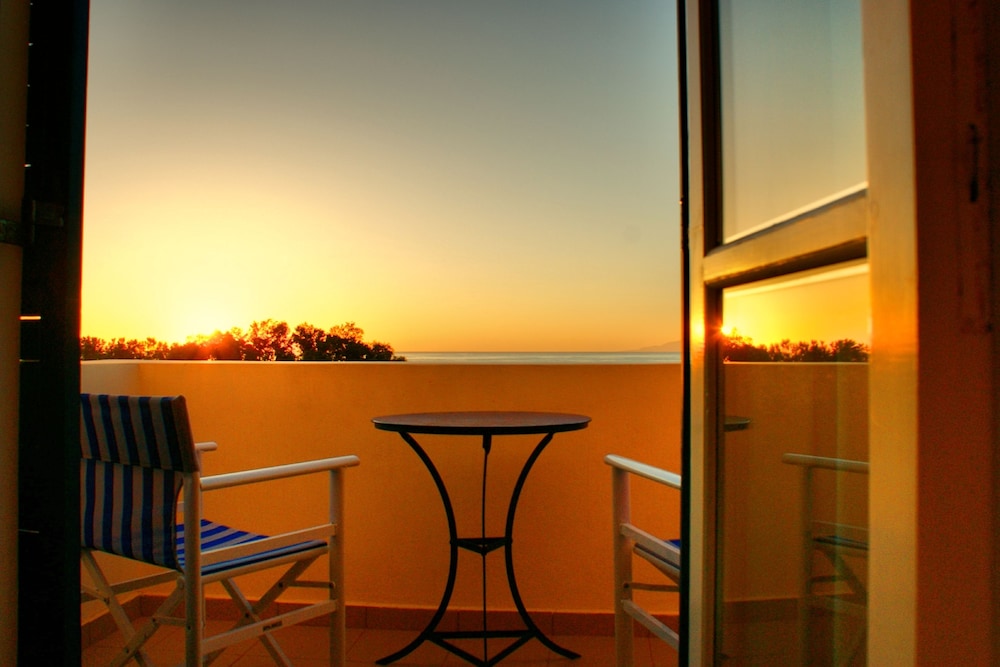 Blue Bay Villas Santorini 30/38