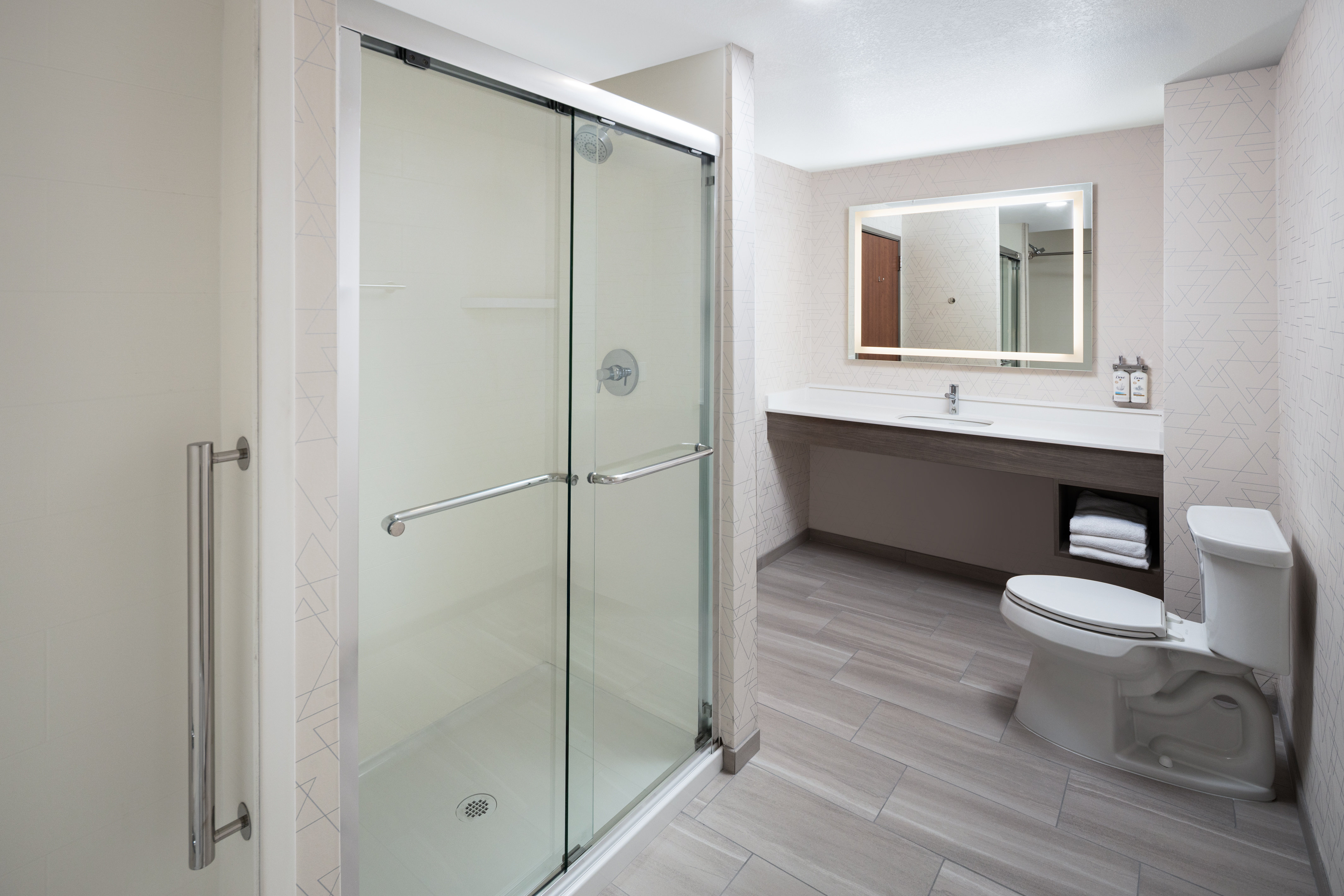 Holiday Inn Express & Suites Nampa - Idaho Center 78/78