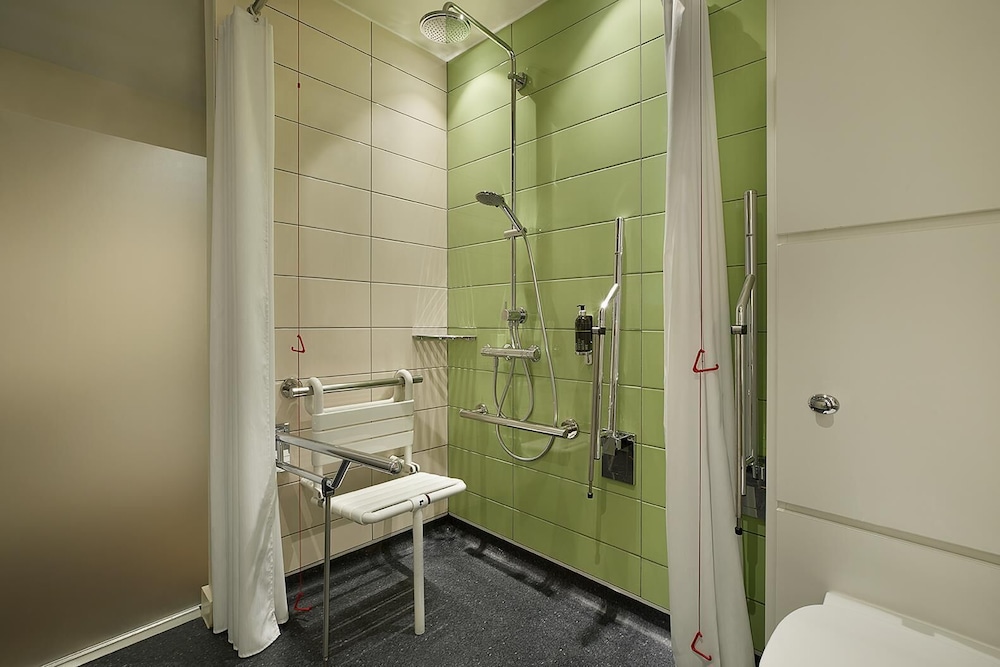 Hub by Premier Inn Edinburgh Royal Mile 43/48