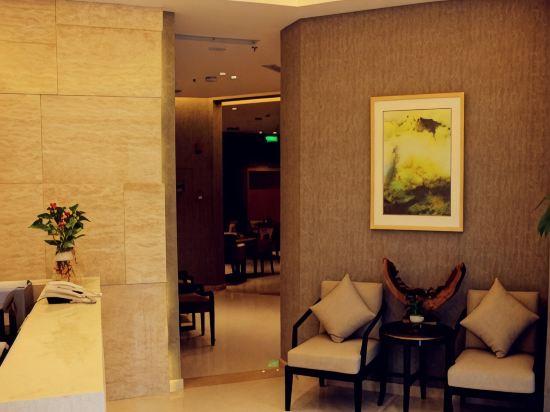 Neptune Hotel Chengdu 24/33