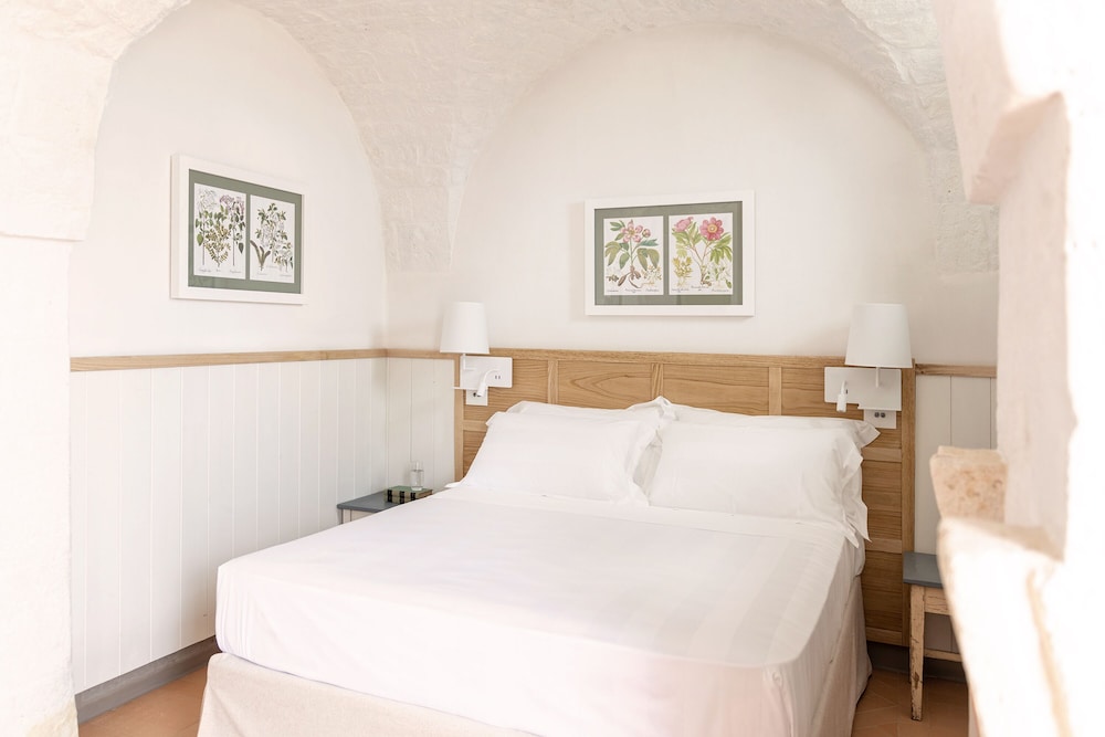 COMFORT, SEA VIEW