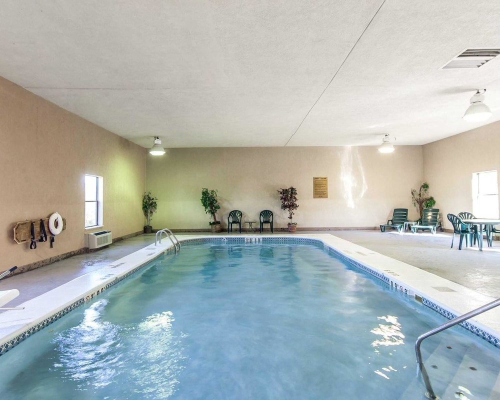 Quality Inn & Suites Portsmouth OH 20/32