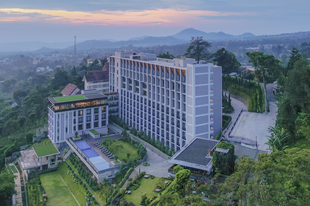 Grand Aston Puncak Hotel and Resort