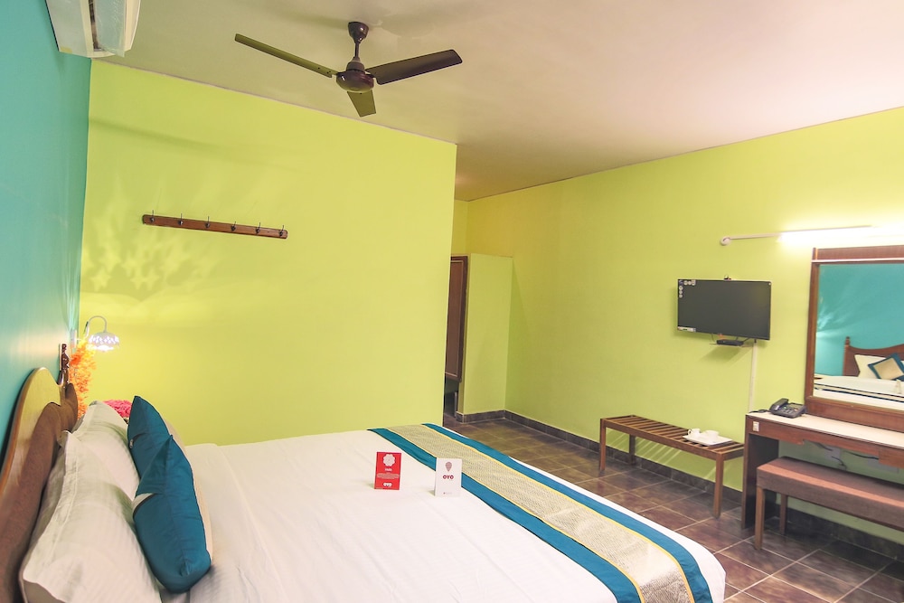 Oyo 10709 Hotel Sbt 12/23
