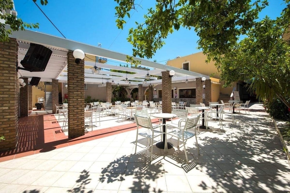 Trabukos Beach Complex - Adults Only 16/27