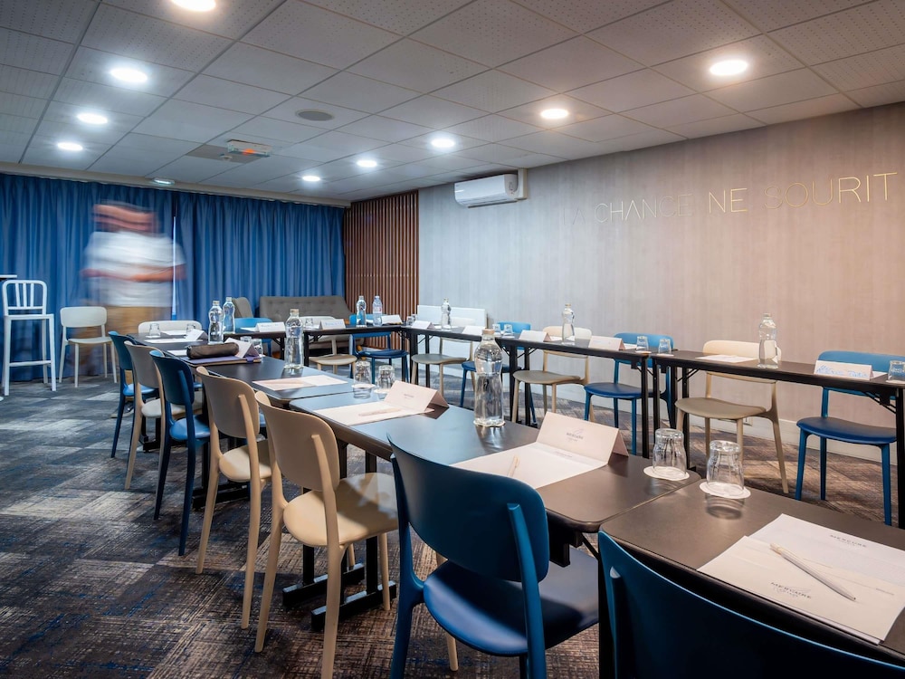 Mercure Paris Montparnasse Pasteur 66/73