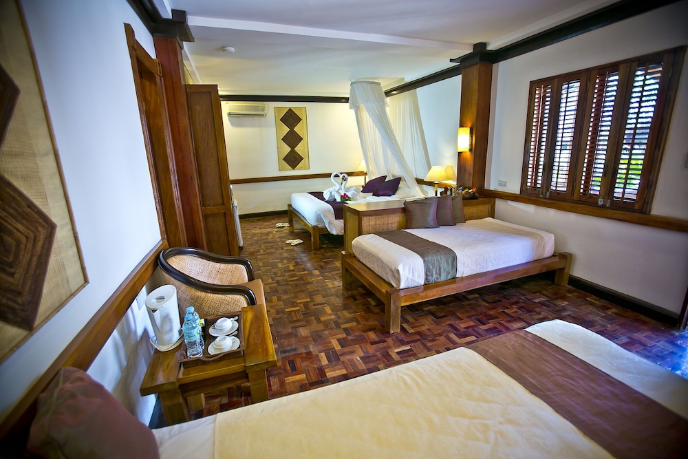 FRIDAYS BORACAY RESORT 8/50