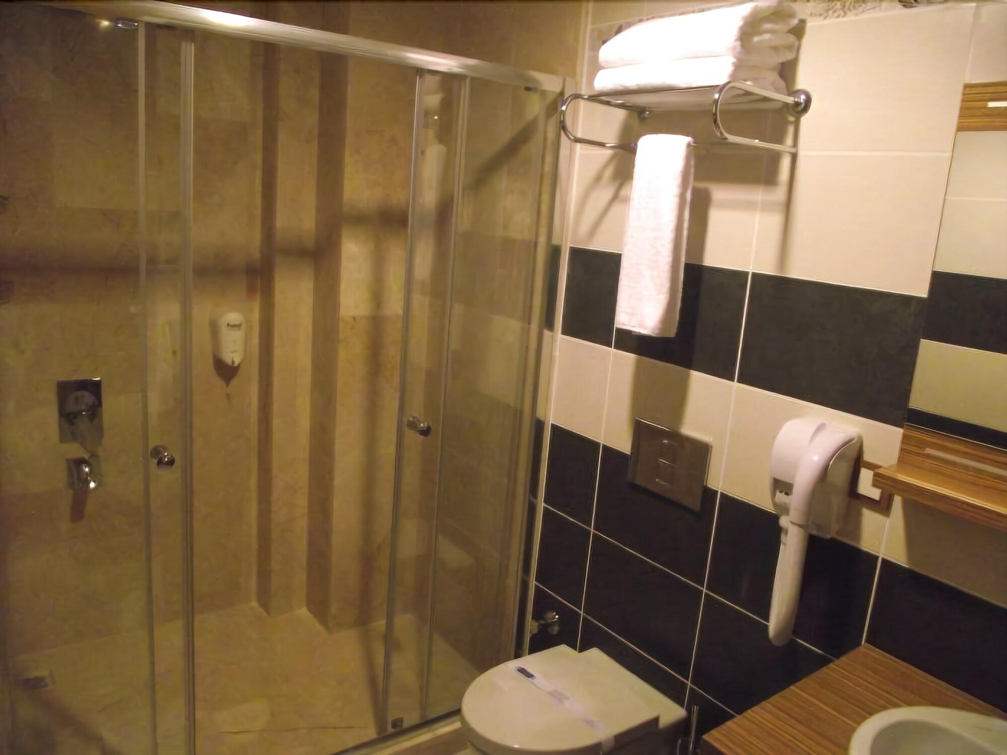 Hotel Almina Park 32/39