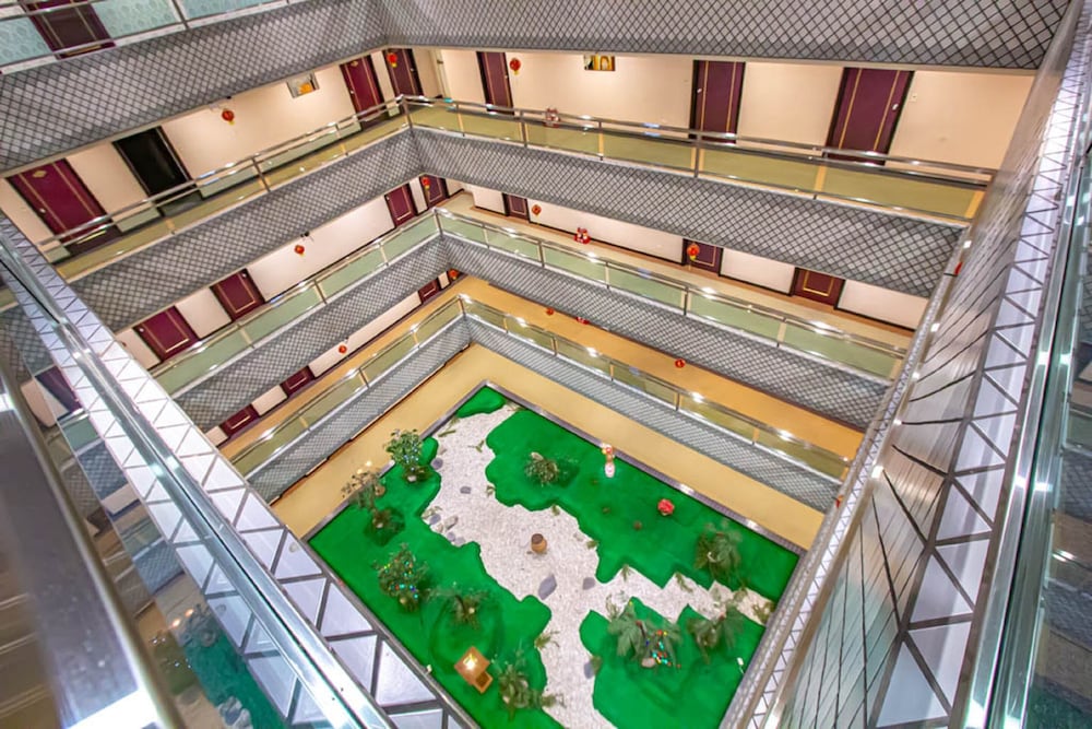 Chuanfu Hotel 4/35