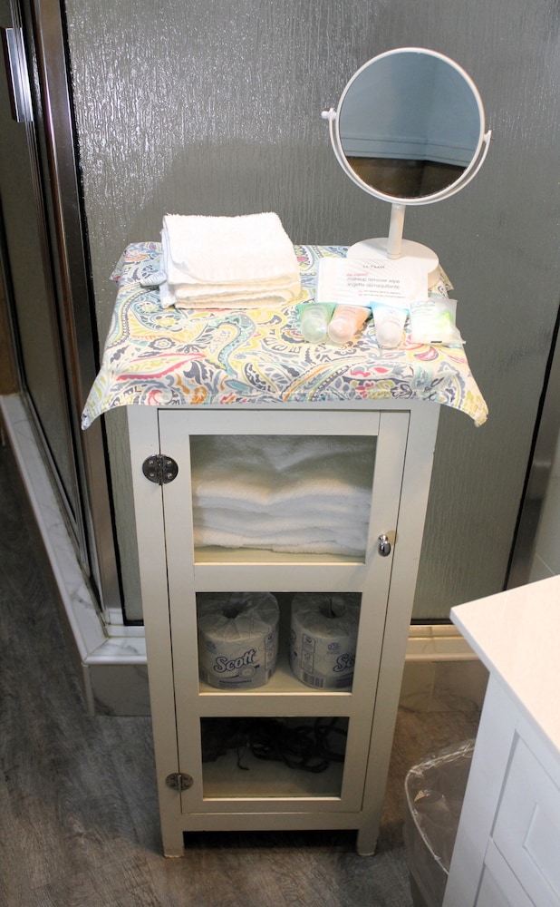 Elliott House Bed and Breakfast 34/67