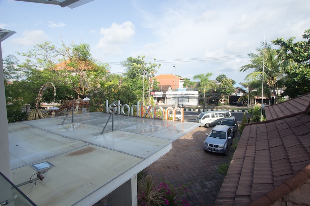 Maxi Hotel Kedonganan 21/47