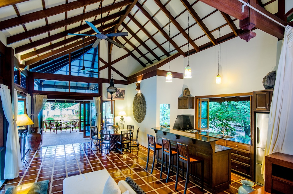 Koh Jum Beach Villas 52/76
