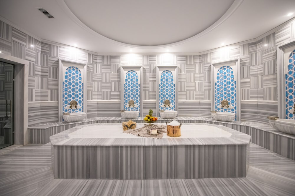 Crowne Plaza Ankara, an IHG Hotel 24/48