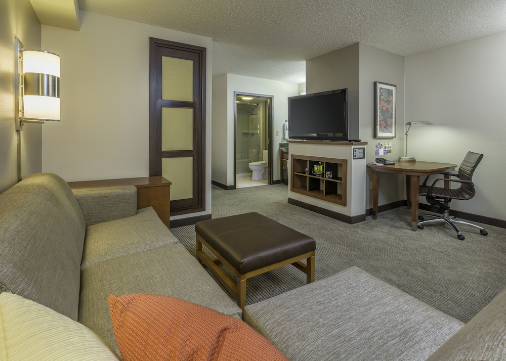 Hyatt Place San Antonio Airport - Quarry Market 21/32