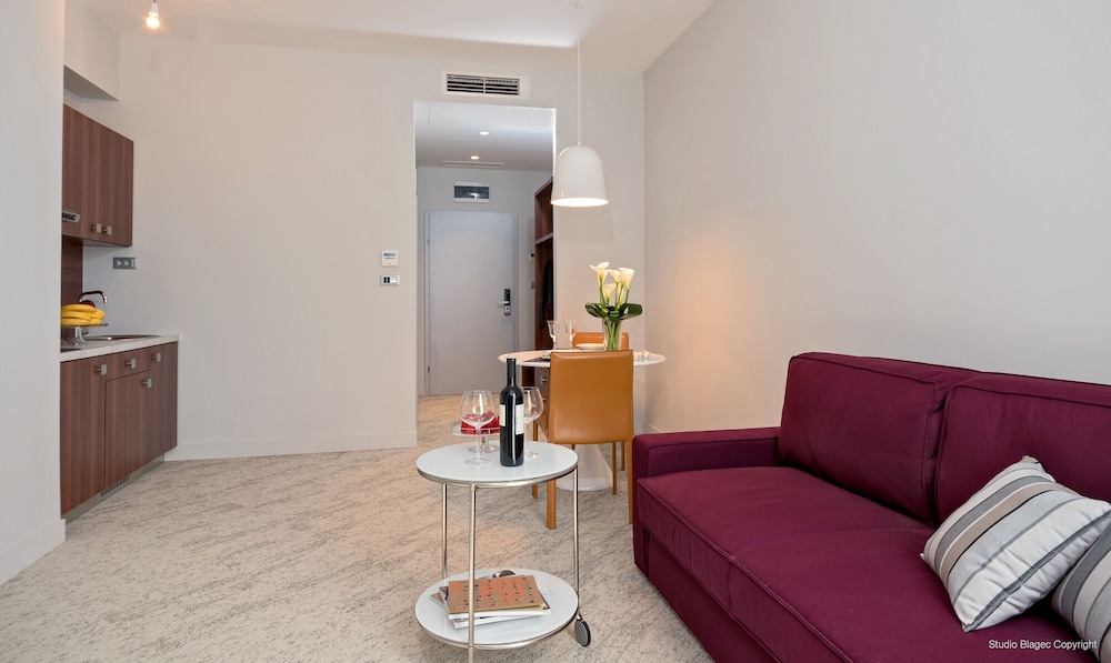 Priska Med Luxury Rooms 57/77