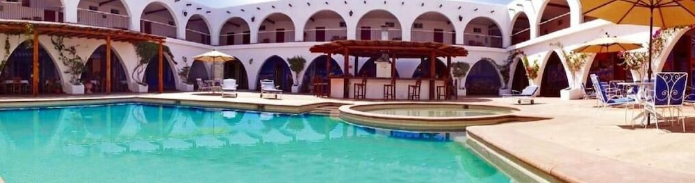 Hacienda Bugambilias 3/71
