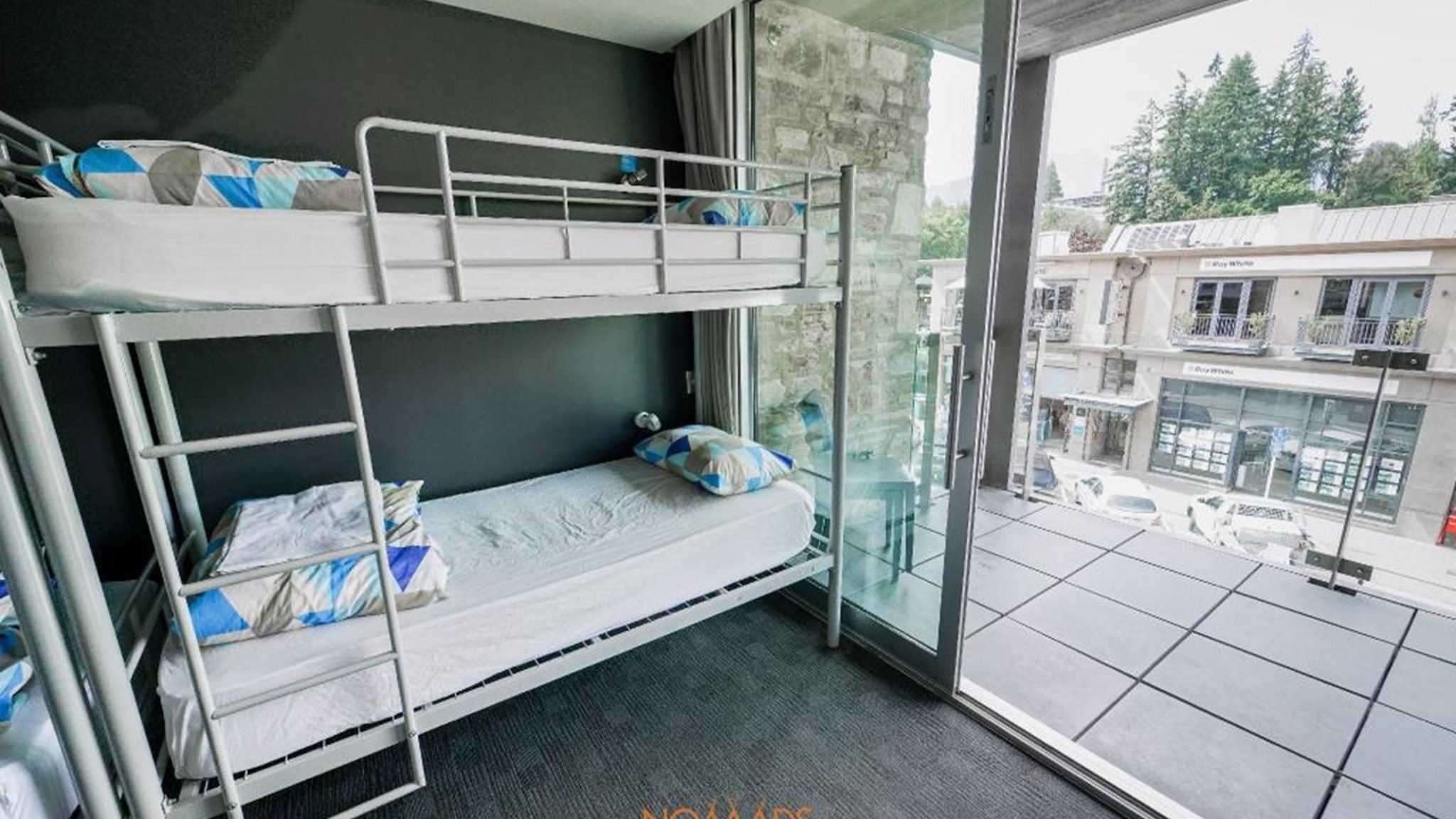 Mixed Dorm, 4 People