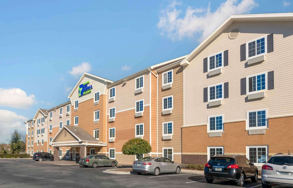 Extended Stay America Select Suites - Jacksonville - North 33/42