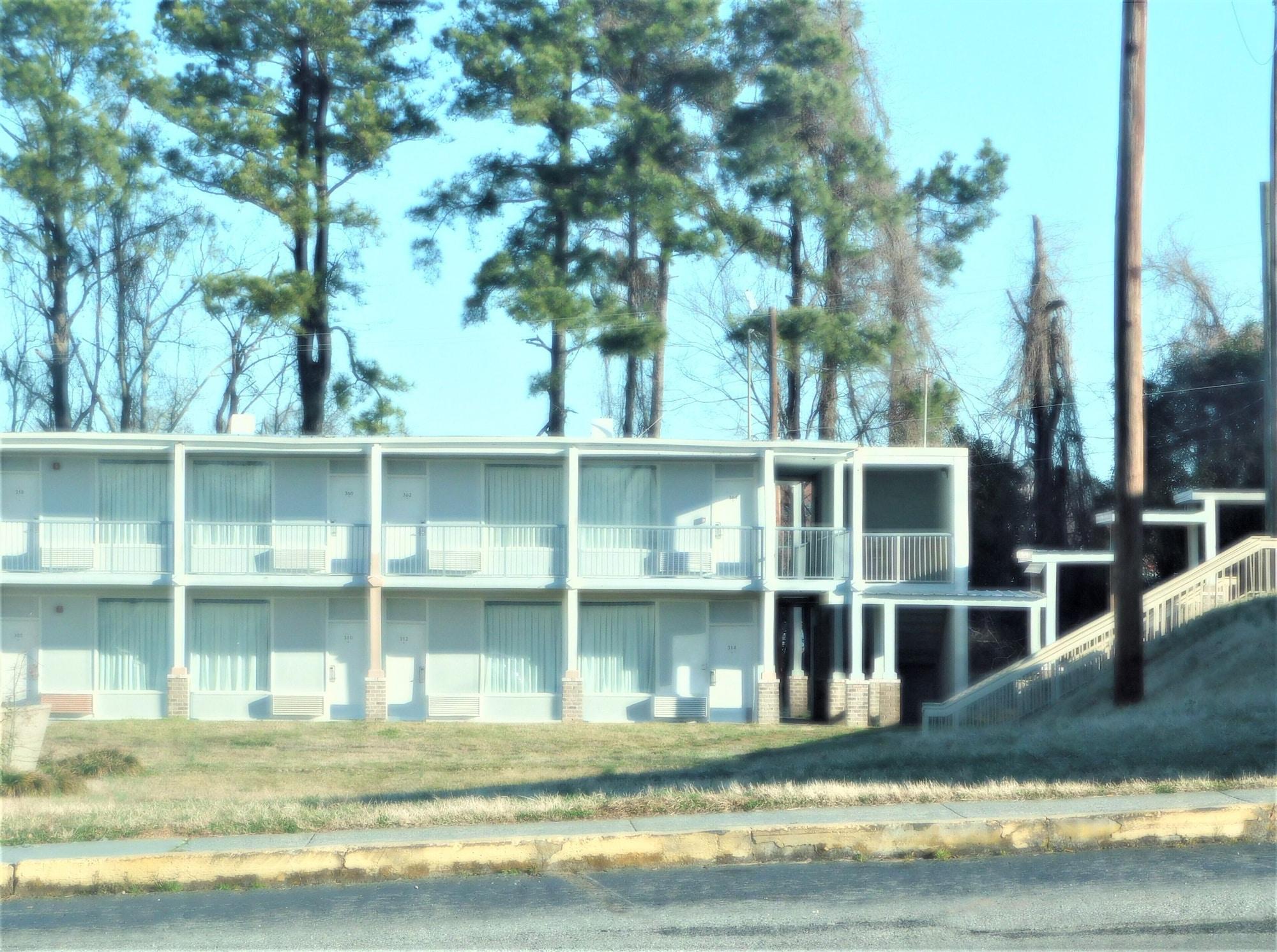 Park View Inn 2/19