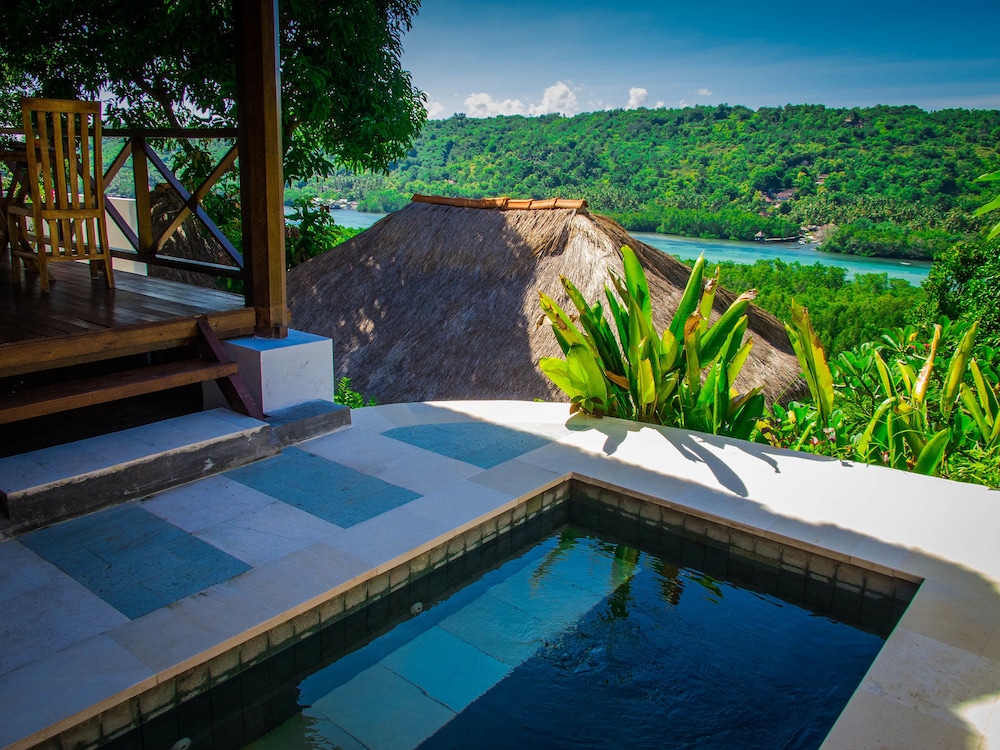Twin Island Villas And Dive Resort 3/76