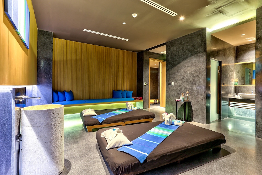 Ace of Hua Hin Resort 30/70