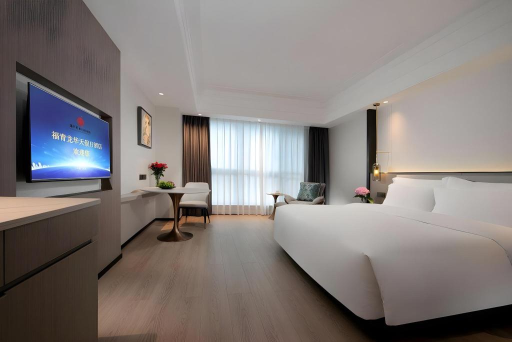 Privilege, Queen Bed